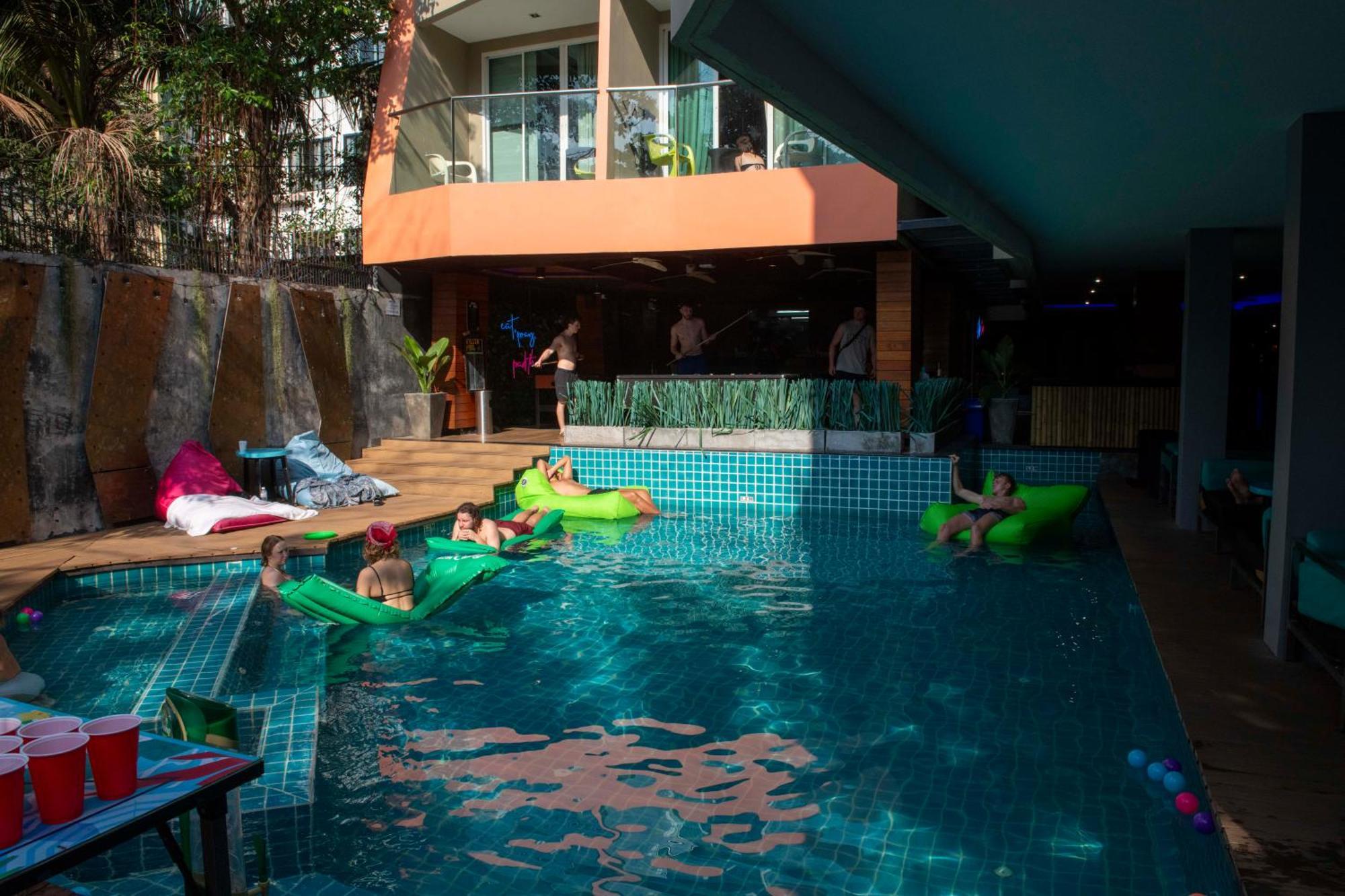 Patong Mad Monkey Phuket旅舍 外观 照片