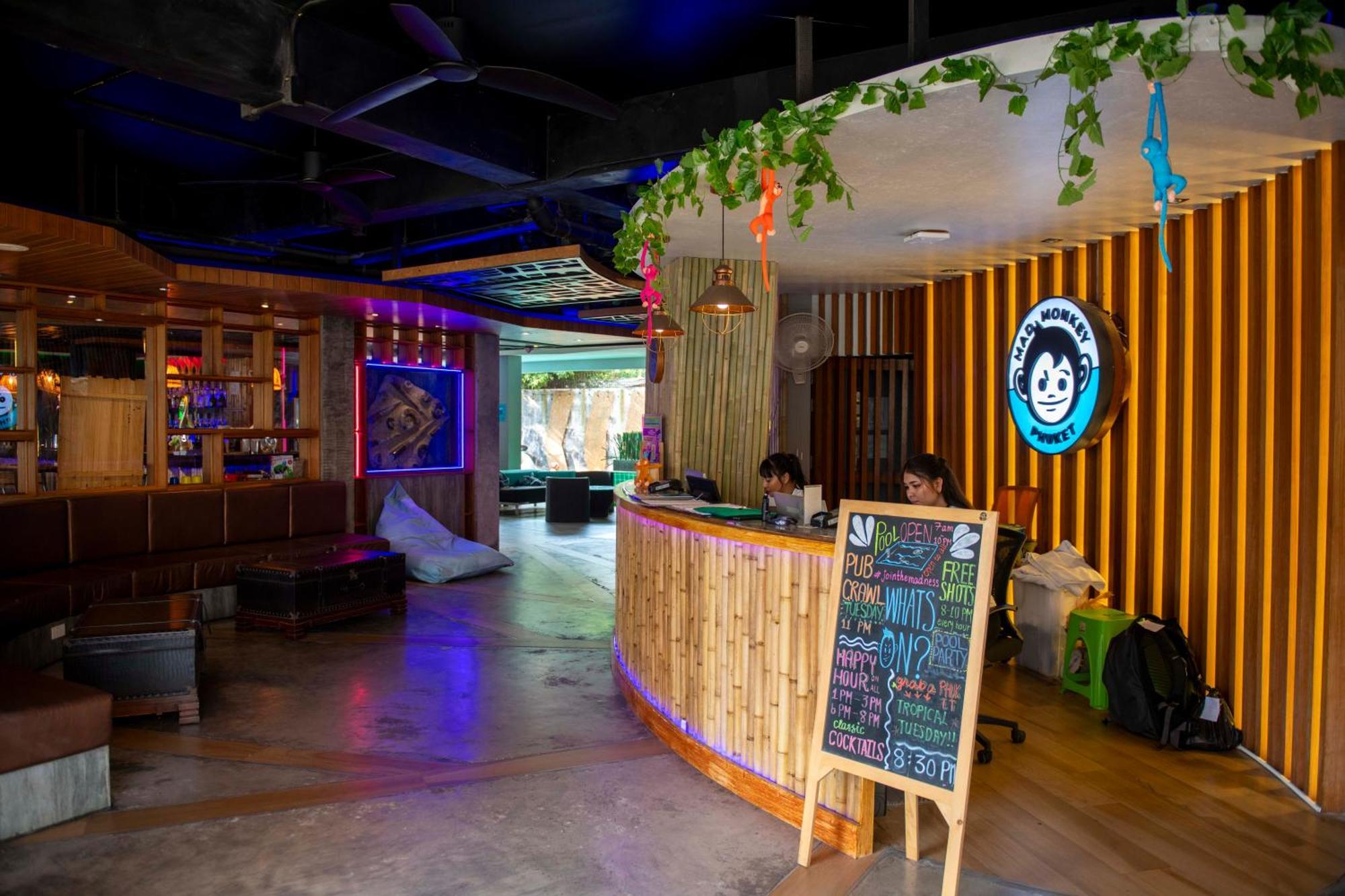 Patong Mad Monkey Phuket旅舍 外观 照片